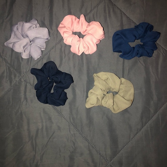 Scrunchie Set - Picture 2 of 3